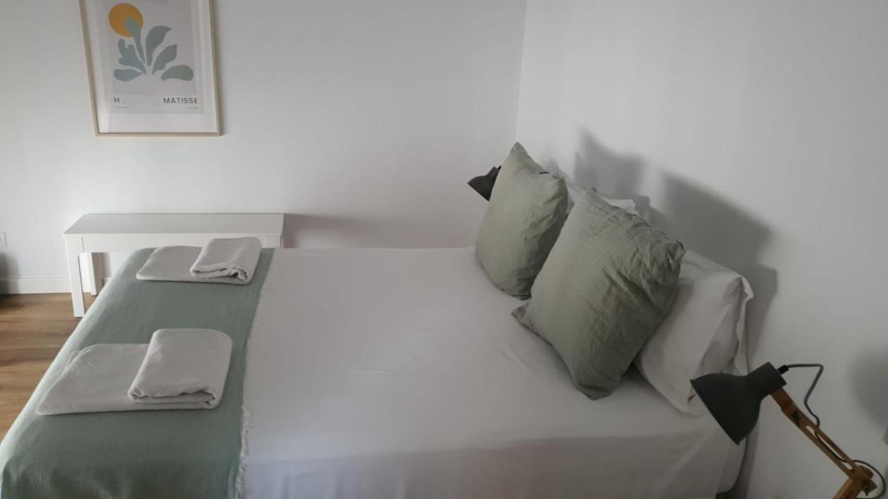 Gaudi Street Apartments Sitges Eksteriør bilde